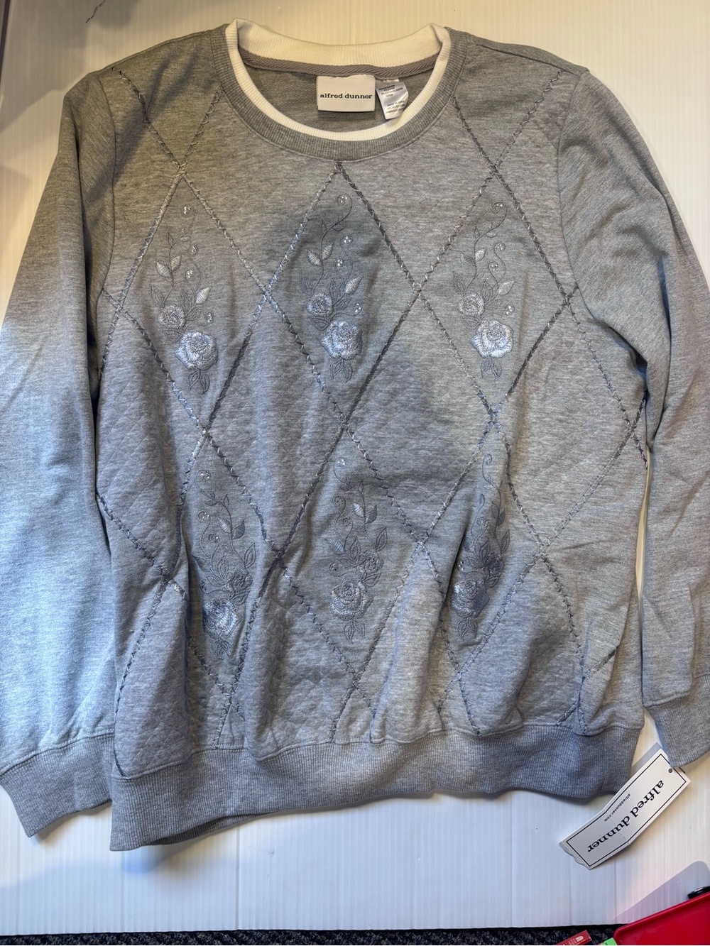 NWT Alfred Dunner Gray Quilted Floral Sweatshirt size large